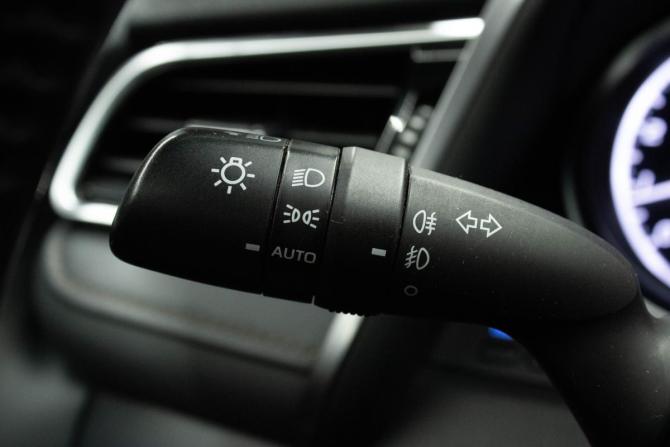 Toyota Camry VIII (XV70) с пробегом 2021 года, цена 2 849 000 рублей, 115269 км, седан, Автокод Объявления