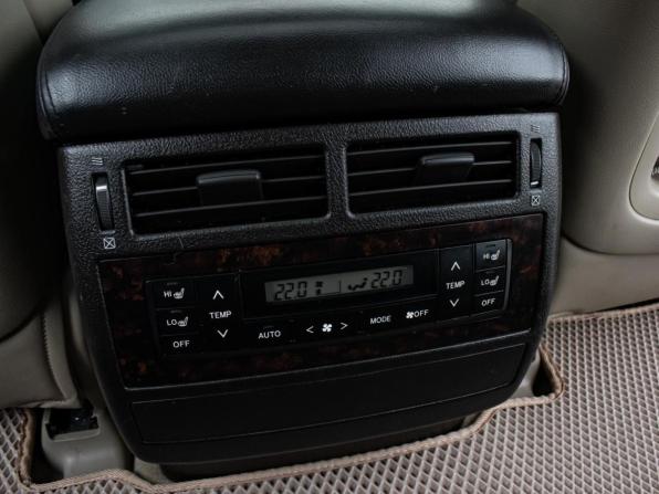 Toyota Land Cruiser 200 Series с пробегом 2010 года, цена 3 025 000 рублей, 203931 км, внедорожник, Автокод Объявления