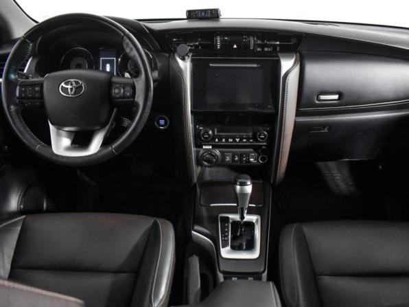 Toyota Fortuner II с пробегом 2018 года, цена 3 950 000 рублей, 50973 км, внедорожник, Автокод Объявления