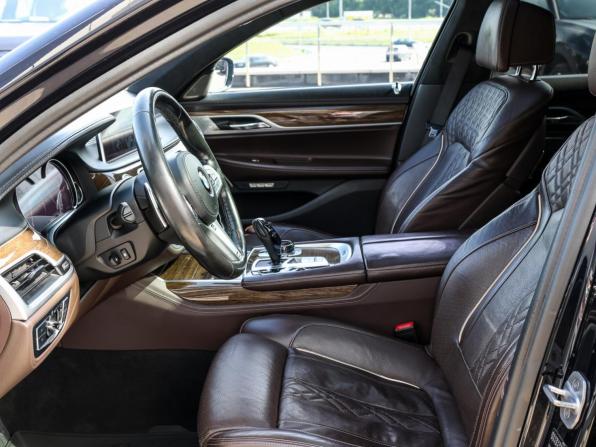 BMW 7 серии VI (G11/G12) с пробегом 2017 года, цена 3 750 000 рублей, 199800 км, седан, Автокод Объявления