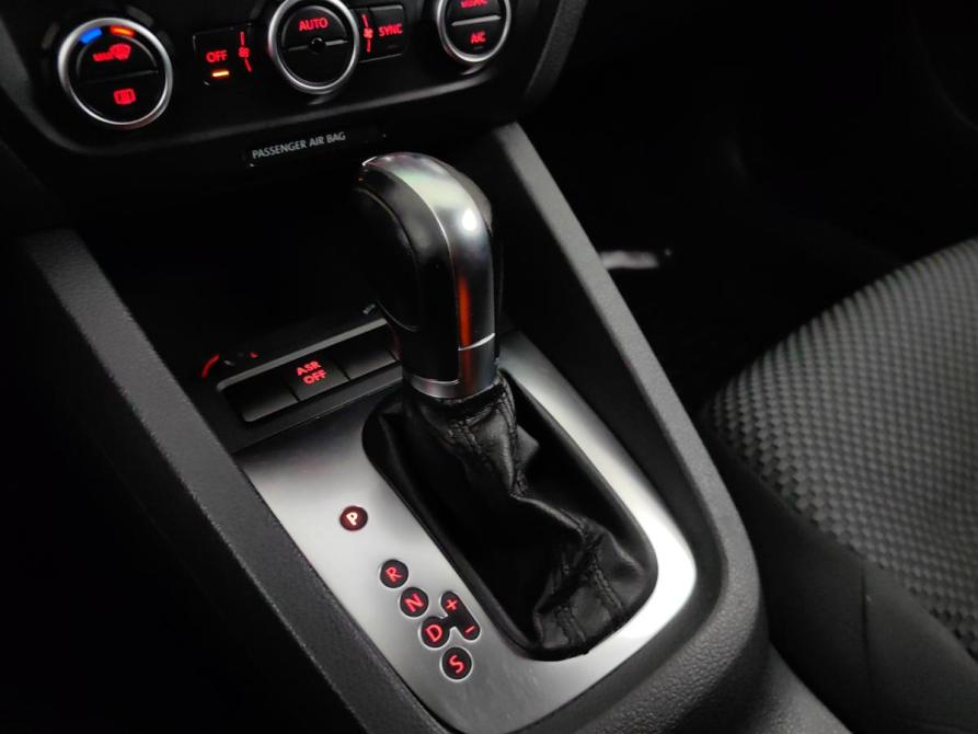 Volkswagen Jetta VI Подольск  - изображение 16