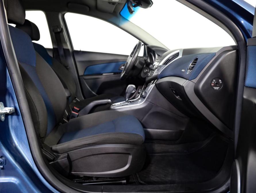 Chevrolet Cruze I Рестайлинг Санкт-Петербург  - изображение 19
