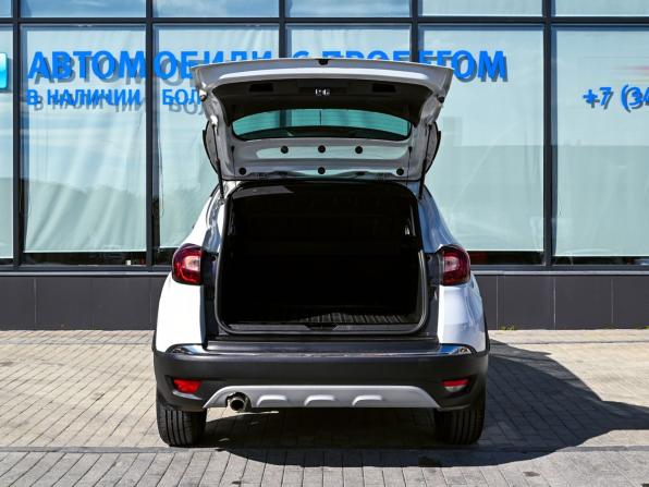 Renault Kaptur I с пробегом 2018 года, цена 1 499 000 рублей, 155000 км, внедорожник, Автокод Объявления