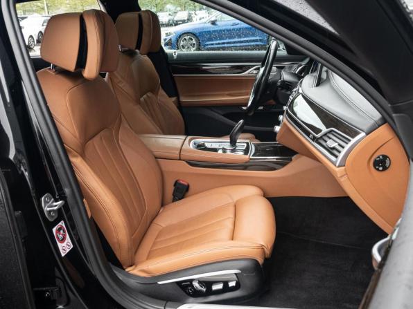 BMW 7 серии VI (G11/G12) с пробегом 2017 года, цена 4 220 000 рублей, 136548 км, седан, Автокод Объявления