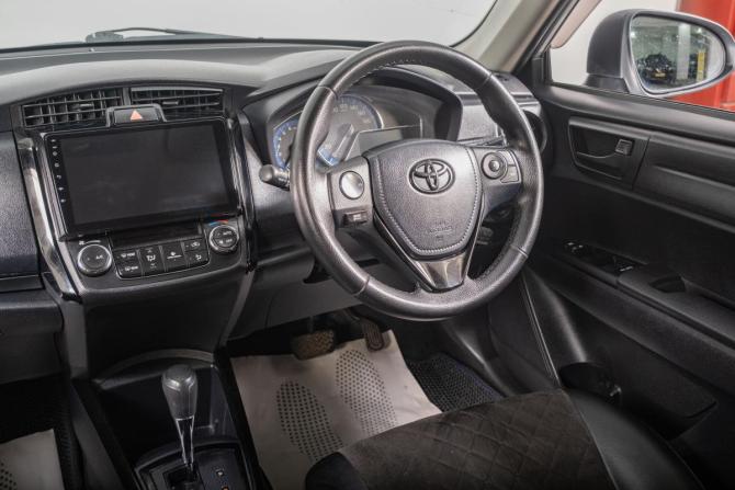 Toyota Corolla XI (E160 E170 E180) с пробегом 2017 года, цена 1 339 000 рублей, 173500 км, универсал, Автокод Объявления