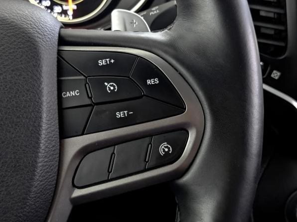 Jeep Cherokee V (KL) Рестайлинг с пробегом 2018 года, цена 2 400 000 рублей, 101850 км, внедорожник, Автокод Объявления