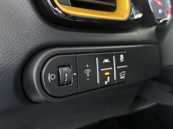 Kia XCeed I с пробегом 2021 года, цена 2 349 000 рублей, 74250 км, хэтчбек, Автокод Объявления