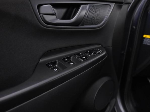 Hyundai Kona I с пробегом 2019 года, цена 2 057 444 рубля, 92669 км, внедорожник, Автокод Объявления