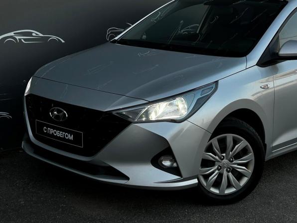 Hyundai Solaris II Рестайлинг с пробегом 2022 года, цена 1 672 700 рублей, 91889 км, седан, Автокод Объявления