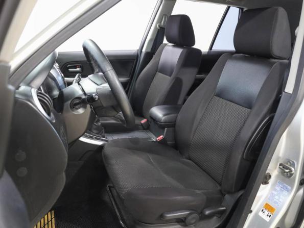 Suzuki Grand Vitara II Рестайлинг с пробегом 2010 года, цена 980 000 рублей, 224332 км, внедорожник, Автокод Объявления