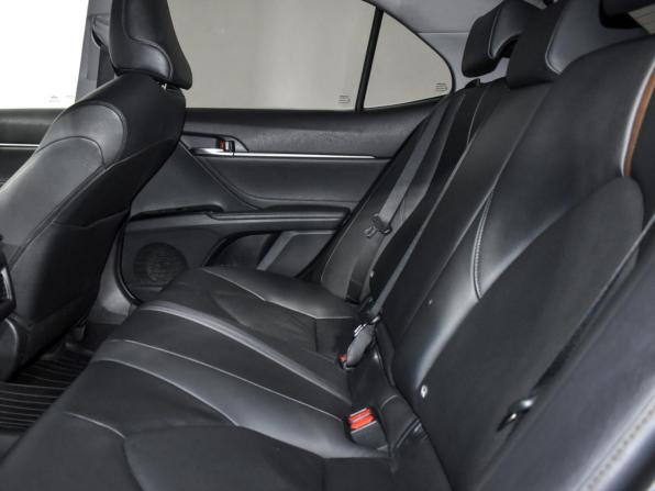 Toyota Camry VIII (XV70) с пробегом 2021 года, цена 2 690 000 рублей, 129699 км, седан, Автокод Объявления