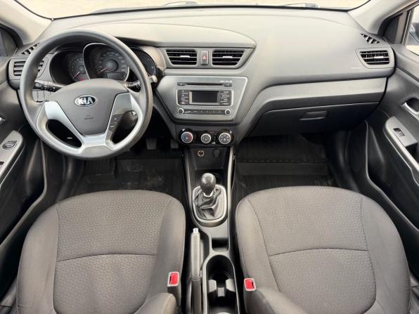 Kia Rio III Рестайлинг с пробегом 2016 года, цена 960 000 рублей, 71230 км, хэтчбек, Автокод Объявления