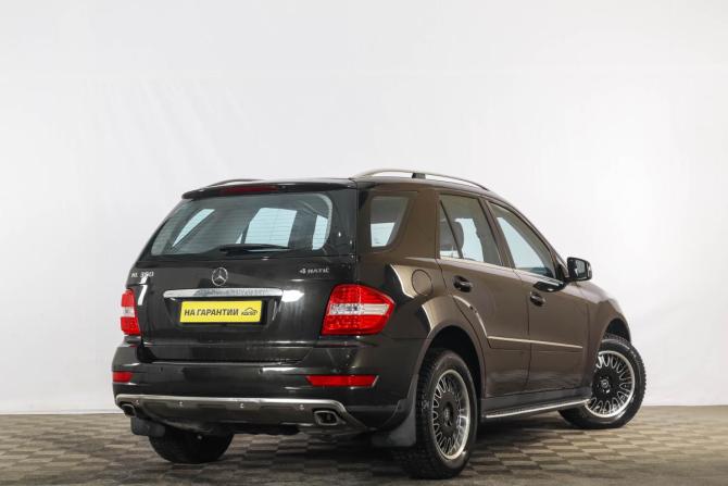 Mercedes-Benz M-Класс II (W164) Рестайлинг с пробегом 2010 года, цена 1 749 000 рублей, 165128 км, внедорожник, Автокод Объявления
