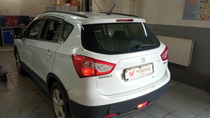 Suzuki SX4 II (S-Cross) с пробегом 2014 года, цена 854 000 рублей, 223277 км, хэтчбек, Автокод Объявления