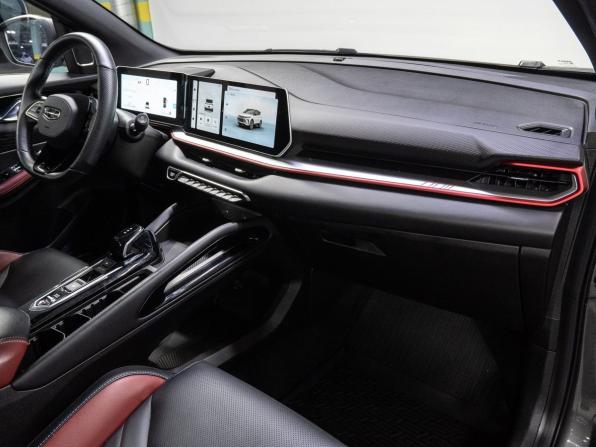 Geely Coolray I Рестайлинг с пробегом 2023 года, цена 2 199 000 рублей, 53905 км, внедорожник, Автокод Объявления