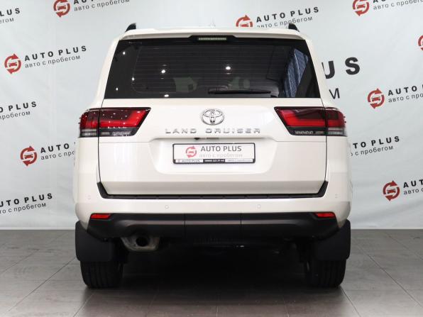Toyota Land Cruiser 300 Series с пробегом 2022 года, цена 12 490 000 рублей, 19200 км, внедорожник, Автокод Объявления