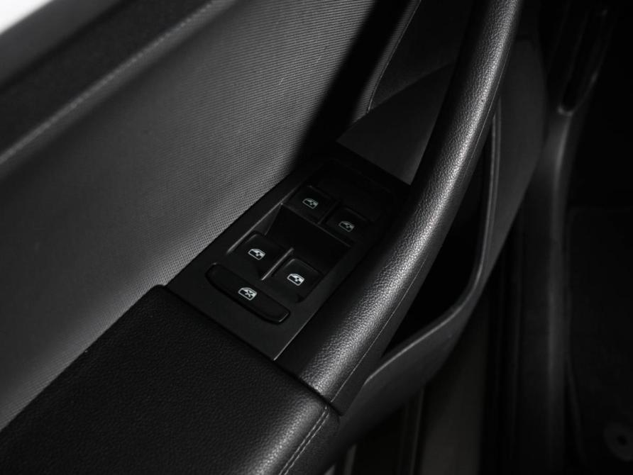 Skoda Rapid I Рестайлинг Ростов-на-Дону  - изображение 17