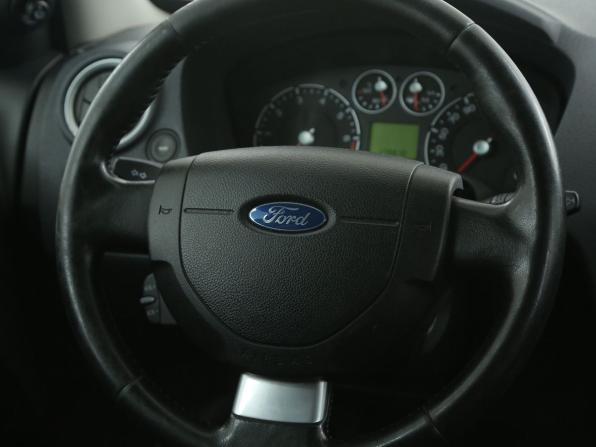 Ford Fusion I Рестайлинг с пробегом 2008 года, цена 363 000 рублей, 180000 км, хэтчбек, Автокод Объявления