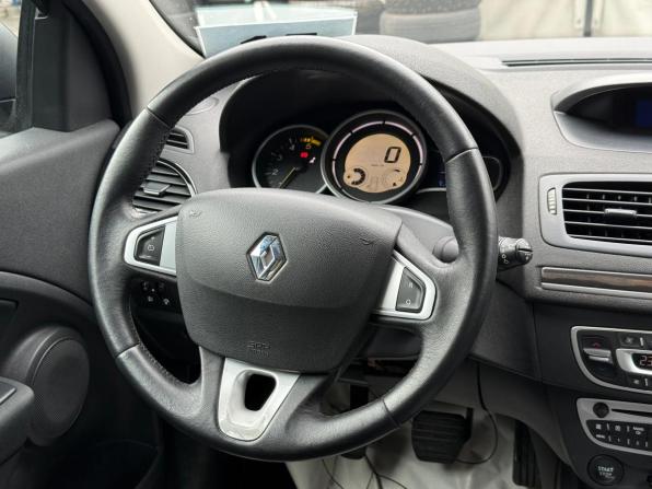 Renault Megane III с пробегом 2011 года, цена 699 000 рублей, 146000 км, универсал, Автокод Объявления