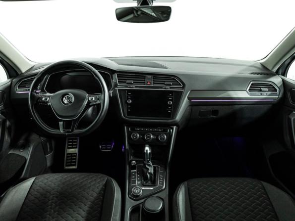 Volkswagen Tiguan II с пробегом 2018 года, цена 2 079 700 рублей, 173689 км, внедорожник, Автокод Объявления