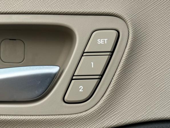 Hyundai Santa Fe III Рестайлинг с пробегом 2018 года, цена 2 390 000 рублей, 122000 км, внедорожник, Автокод Объявления
