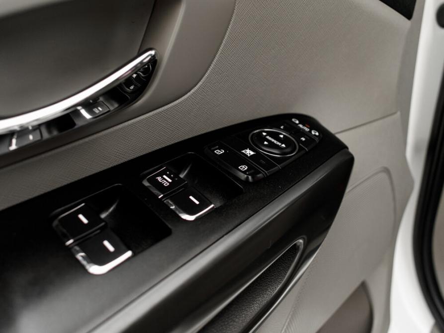 Kia Carnival III Екатеринбург  - изображение 26