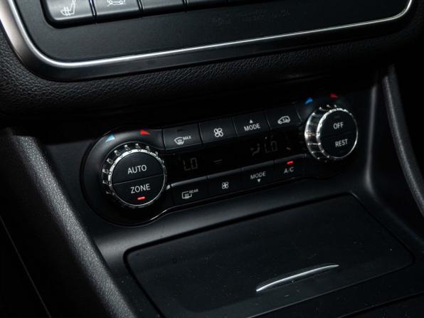 Mercedes-Benz GLA I (X156) с пробегом 2015 года, цена 1 960 000 рублей, 149097 км, внедорожник, Автокод Объявления