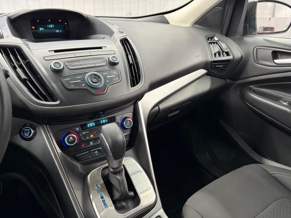 Ford Kuga II Рестайлинг с пробегом 2017 года, цена 1 637 000 рублей, 157129 км, внедорожник, Автокод Объявления