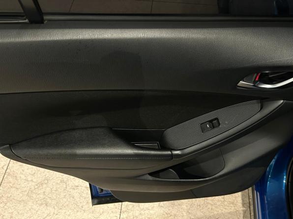 Mazda CX-5 I с пробегом 2013 года, цена 1 299 000 рублей, 202920 км, внедорожник, Автокод Объявления