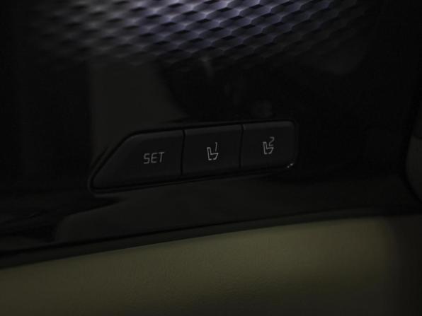 Kia Carnival IV с пробегом 2021 года, цена 3 899 000 рублей, 163262 км, минивэн, Автокод Объявления