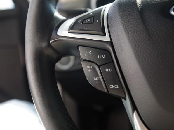 Ford Mondeo V с пробегом 2017 года, цена 1 370 000 рублей, 230562 км, седан, Автокод Объявления