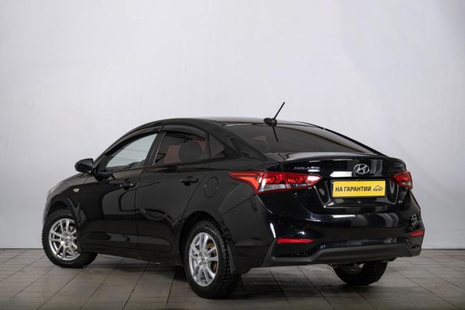 Hyundai Solaris II с пробегом 2017 года, цена 1 239 000 рублей, 105000 км, седан, Автокод Объявления