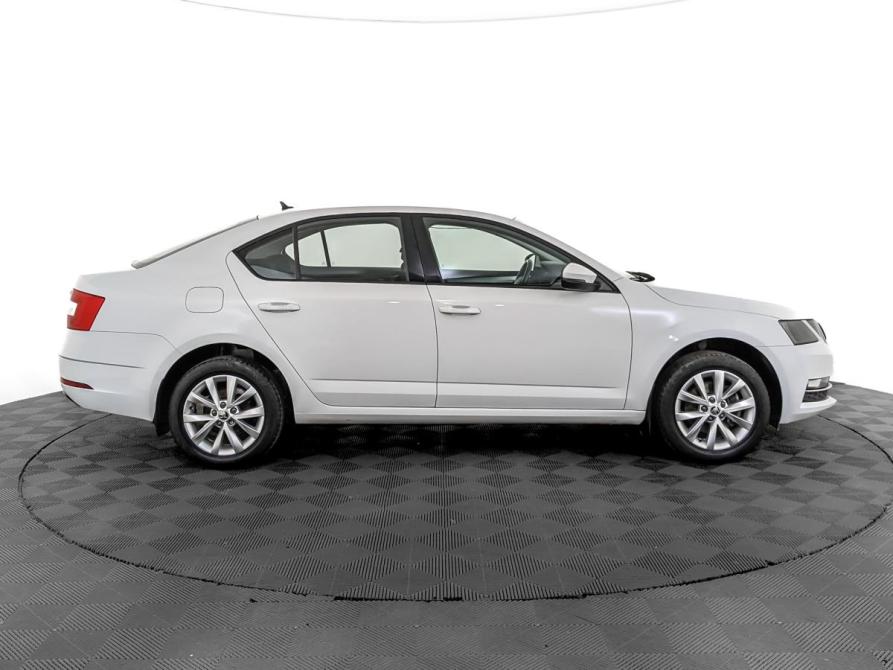 Skoda Octavia III (A7) Рестайлинг Москва  - изображение 4