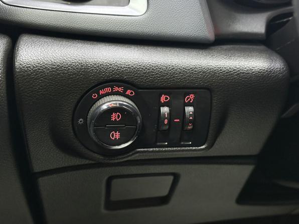 Opel Astra J Рестайлинг с пробегом 2014 года, цена 899 000 рублей, 81250 км, хэтчбек, Автокод Объявления