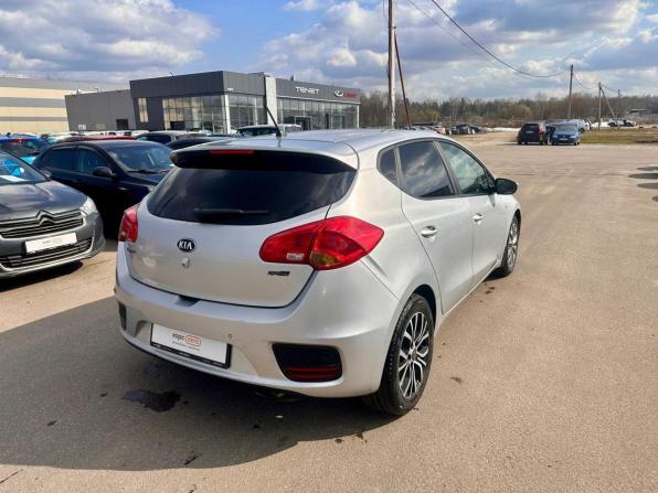 Kia Ceed II Рестайлинг с пробегом 2016 года, цена 1 019 000 рублей, 219527 км, хэтчбек, Автокод Объявления