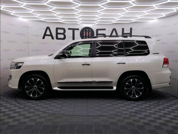 Toyota Land Cruiser 200 Series Рестайлинг 2 с пробегом 2018 года, цена 6 050 000 рублей, 219529 км, внедорожник, Автокод Объявления