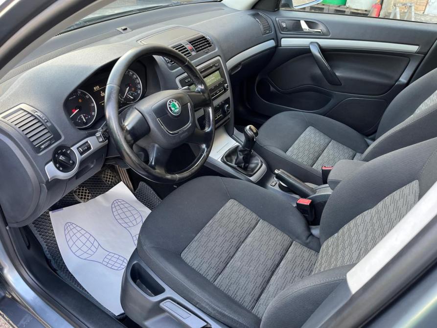 Skoda Octavia II (A5) Рестайлинг Октябрьский  - изображение 13