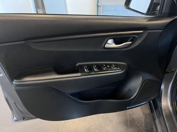 Kia Rio IV с пробегом 2020 года, цена 1 447 000 рублей, 131335 км, хэтчбек, Автокод Объявления