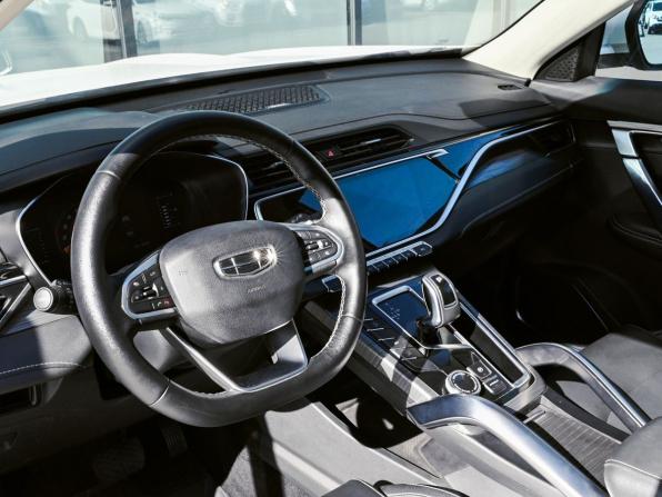 Geely Atlas Pro с пробегом 2023 года, цена 1 913 000 рублей, 120878 км, внедорожник, Автокод Объявления
