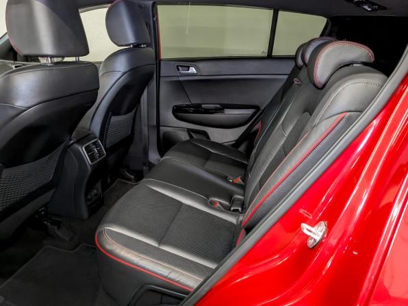 Kia Sportage IV Рестайлинг с пробегом 2021 года, цена 2 945 000 рублей, 63859 км, внедорожник, Автокод Объявления