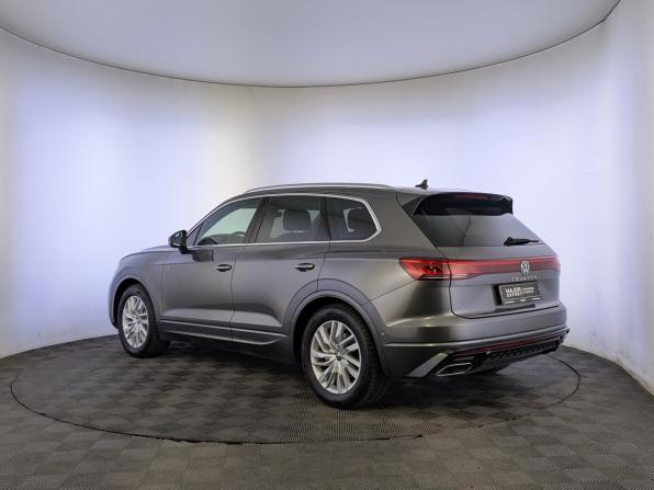 Volkswagen Touareg III Рестайлинг с пробегом 2025 года, цена 8 200 000 рублей, 2517 км, внедорожник, Автокод Объявления