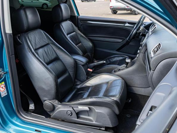 Volkswagen Golf VI с пробегом 2008 года, цена 1 015 000 рублей, 297905 км, хэтчбек, Автокод Объявления