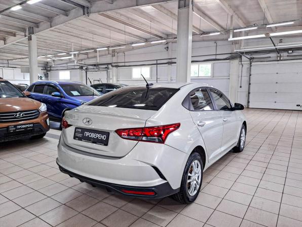 Hyundai Solaris II Рестайлинг с пробегом 2020 года, цена 1 630 000 рублей, 103497 км, седан, Автокод Объявления