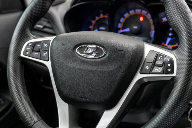 Lada (ВАЗ) Vesta I с пробегом 2018 года, цена 717 000 рублей, 131246 км, седан, Автокод Объявления