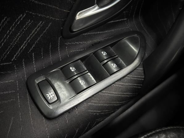 Renault Laguna II с пробегом 2004 года, цена 275 000 рублей, 271167 км, лифтбек, Автокод Объявления