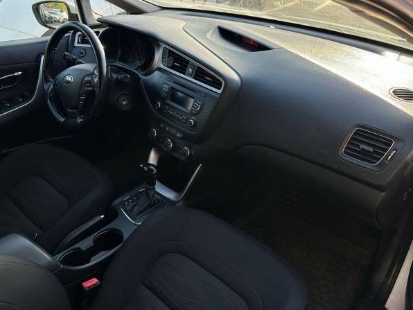 Kia Ceed II Рестайлинг с пробегом 2017 года, цена 1 149 000 рублей, 167521 км, универсал, Автокод Объявления
