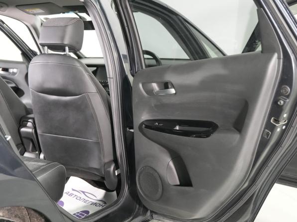 Honda Fit IV с пробегом 2020 года, цена 1 390 000 рублей, 102620 км, хэтчбек, Автокод Объявления