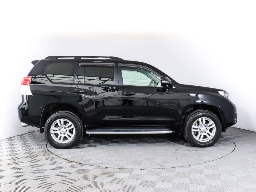 Toyota Land Cruiser Prado 2010 Black