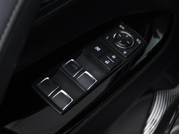 Lexus LX III Рестайлинг 2 с пробегом 2020 года, цена 8 199 077 рублей, 146162 км, внедорожник, Автокод Объявления