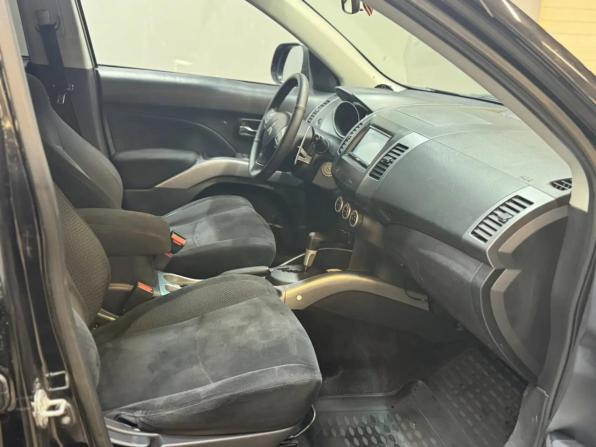 Mitsubishi Outlander II с пробегом 2008 года, цена 997 000 рублей, 200000 км, внедорожник, Автокод Объявления